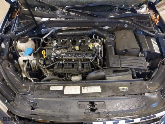 2018 Volkswagen Passat 2.0T S with VIN 1VWAA7A38JC013787, listed as a IAAI auction lot 41587362 with 127,970 mi miles. Bid and sale history available at carsss.com. Image 10.