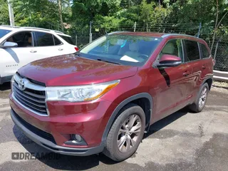 2015 Toyota Highlander XLE z VIN 5TDJKRFH3FS200862, wystawiony jako IAAI lot #42435728 z przebiegiem 100 821 mil mil oraz . Historia ofert i sprzedaży dostępna na DreamBid. Obrazek 17.