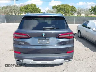 2021 BMW X5 sDrive40i with VIN 5UXCR4C01M9G07906, listed as a IAAI auction lot 41847036 with 16,307 mi miles. Bid and sale history available at carsss.com. Image 17.
