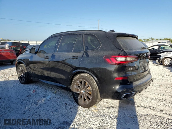 2021 BMW X5 xDrive40i with VIN 5UXCR6C03M9F34307, listed as a Copart auction lot 39205613 with 40,771 mi miles. Bid and sale history available at carsss.com. Image 2.