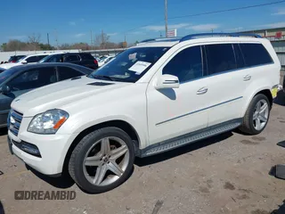 2012 Mercedes-Benz GL-Class GL 550 with VIN 4JGBF8GE5CA782121, listed as a IAAI auction lot 41669506 with 77,737 mi miles. Bid and sale history available at carsss.com. Image 17.