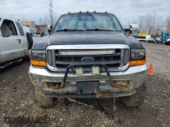 2001 Ford Super Duty F-250 XL with VIN 3FTNX21S01MA38579, listed as a Copart auction lot 45288425 with 133,912 mi miles and Salvage Title. Bid and sale history available at carsss.com. Image 5.