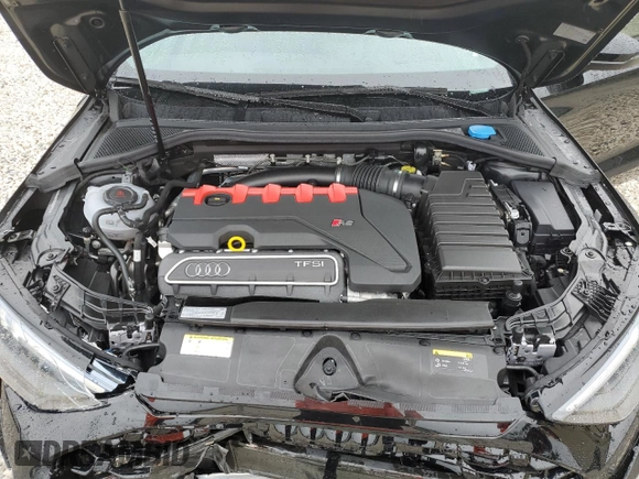 2024 Audi RS 3 z VIN WUAG4DGYXRA909721, wystawiony jako Copart lot #89262995 z przebiegiem 2235 mil mil oraz Szkody całkowita. Historia ofert i sprzedaży dostępna na DreamBid. Obrazek 13.