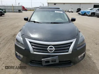2014 Nissan Altima S with VIN 1N4AL3AP1EC101150, listed as a Copart auction lot 52510355 with 220,500 mi miles and Salvage Title. Bid and sale history available at DreamBid. Image 5.