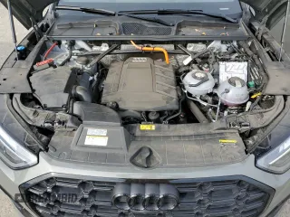 2024 Audi Q5 S line Premium Plus z VIN WA1E2AFY3R2073149, wystawiony jako Copart lot #47267295 z przebiegiem 18 203 mil mil oraz Szkoda całkowita • Salvage title. Historia ofert i sprzedaży dostępna na DreamBid. Obrazek 12.