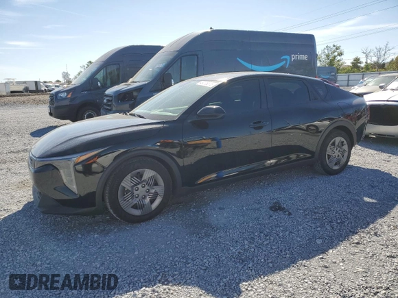 2025 Kia K4 LXS with VIN 3KPFT4DE2SE040332, listed as a Copart auction lot 49078615 with 8,977 mi miles and Salvage Title. Bid and sale history available at carsss.com. Image 1.
