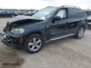 2009 BMW X5 30i with VIN 5UXFE43589L274468, listed as a IAAI auction lot 41557852 with 1 mi miles. Bid and sale history available at carsss.com. Image 2.