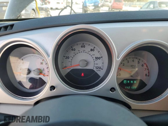 2010 Chrysler PT Cruiser z VIN 3A4GY5F91AT178010, wystawiony jako Copart lot #47865845 z przebiegiem 142 188 mil mil oraz Czysty tytuł • Clean title. Historia ofert i sprzedaży dostępna na DreamBid. Obrazek 9.