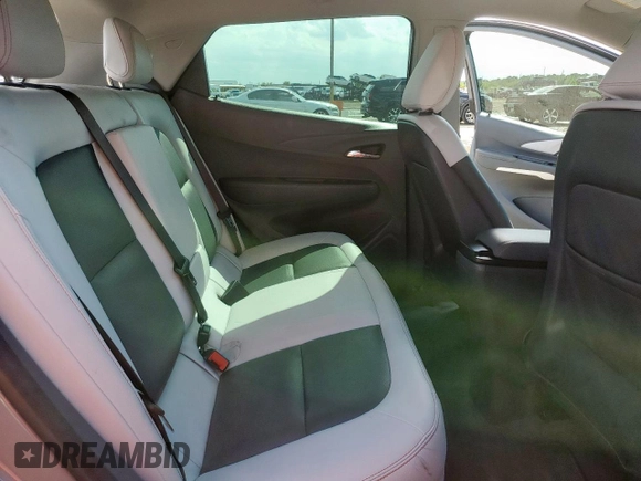 2020 Chevrolet Bolt EV 2LT z VIN 1G1FX6S06L4137097, wystawiony jako Copart lot #58361145 z przebiegiem 37 304 mil mil oraz Szkoda całkowita • Salvage title. Historia ofert i sprzedaży dostępna na DreamBid. Obrazek 10.