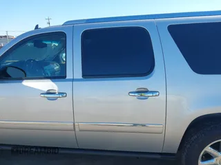 2010 GMC Yukon XL Denali with VIN 1GKUKMEF0AR176578, listed as a IAAI auction lot 41444927 with 175,100 mi miles. Bid and sale history available at carsss.com. Image 14.