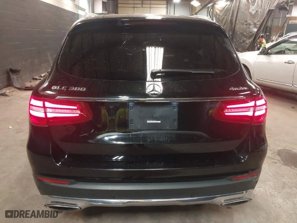 2019 Mercedes-Benz GLC with VIN WDC0G4KB2KV135272, listed as a IAAI auction lot 41445136 with 70,750 mi miles. Bid and sale history available at carsss.com. Image 16.