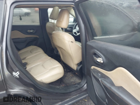 2017 Jeep Cherokee High Altitude z VIN 1C4PJMDS9HW561269, wystawiony jako IAAI lot #42245556 z przebiegiem 110 772 mil mil oraz . Historia ofert i sprzedaży dostępna na DreamBid. Obrazek 8.