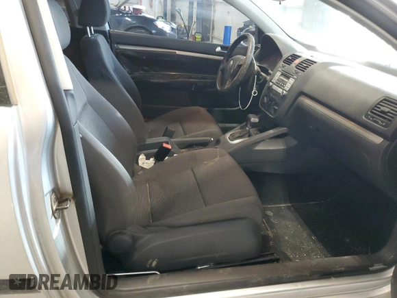 2009 Volkswagen Rabbit S with VIN WVWBB71K29W003438, listed as a Copart auction lot 46041015 with 128,351 mi miles and Clean title. Bid and sale history available at DreamBid. Image 11.