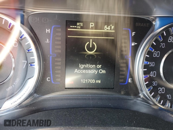 2017 Chrysler 200 Touring z VIN 1C3CCCFB1HN504445, wystawiony jako Copart lot #52371275 z przebiegiem 121 703 mil mil oraz Szkoda całkowita • Salvage title. Historia ofert i sprzedaży dostępna na DreamBid. Obrazek 9.