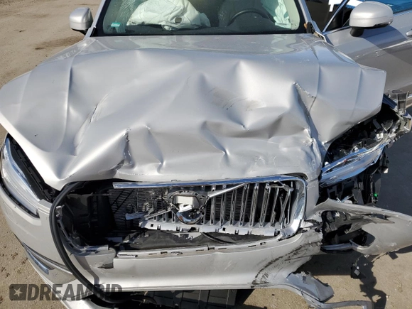 2024 Volvo XC90 Plus Bright Theme z VIN YV4062PE9R1236095, wystawiony jako Copart lot #84622444 z przebiegiem Nie podano mil oraz Szkoda całkowita • Salvage title. Historia ofert i sprzedaży dostępna na DreamBid. Obrazek 12.