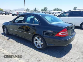 2007 Mercedes-Benz C 230 Sport z VIN WDBRF52HX7F888302, wystawiony jako IAAI lot #42539712 z przebiegiem 151 263 mil mil oraz . Historia ofert i sprzedaży dostępna na DreamBid. Obrazek 3.