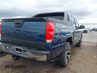 2005 Chevrolet Avalanche Z66 с VIN 3GNEC12ZX5G285671, выставлен на аукционе IAAI как лот 42154713 с пробегом 167 751 миль миль и . История ставок и продаж доступна на DreamBid. Изображение 4.