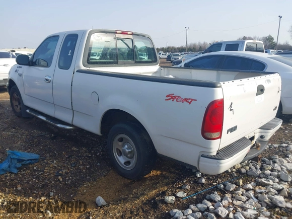 2000 Ford F-150 XL with VIN 1FTZX1729YNC01295, listed as a IAAI auction lot 41298499 with 1 mi miles. Bid and sale history available at carsss.com. Image 3.