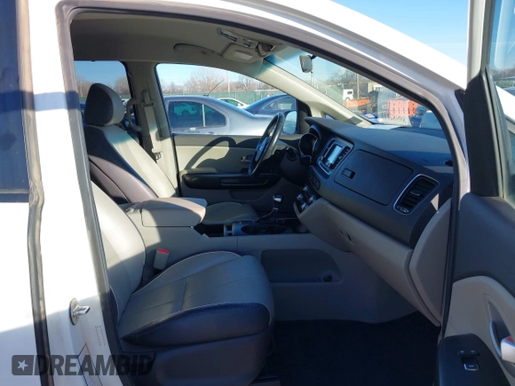 2017 Kia Sedona LX with VIN KNDMB5C15H6315754, listed as a IAAI auction lot 41428668 with 46,023 mi miles. Bid and sale history available at carsss.com. Image 5.