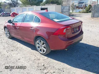 2011 Volvo S60 with VIN YV1902FHXB2009211, listed as a IAAI auction lot 41822023 with 104,013 mi miles and . Bid and sale history available at DreamBid. Image 3.