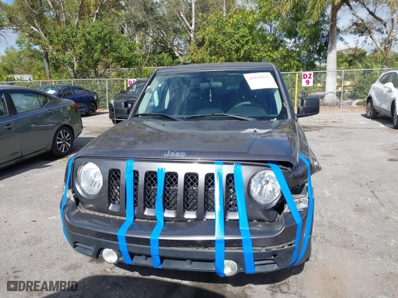 2015 Jeep Patriot Sport with VIN 1C4NJPBB5FD348985, listed as a IAAI auction lot 41035027 with 146,903 mi miles. Bid and sale history available at carsss.com. Image 12.