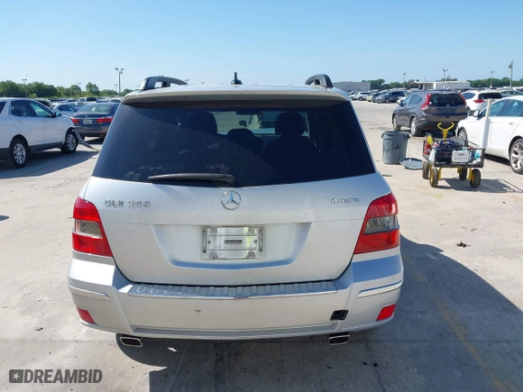 2012 Mercedes-Benz GLK-Class GLK 350 with VIN WDCGG8HB1CF771982, listed as a IAAI auction lot 41958903 with 136,465 mi miles. Bid and sale history available at carsss.com. Image 16.