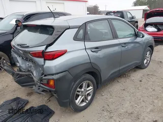 2021 Hyundai Kona SE with VIN KM8K12AA5MU645651, listed as a IAAI auction lot 41515816 with 83,263 mi miles. Bid and sale history available at carsss.com. Image 4.