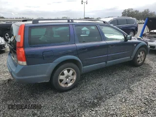 2004 Volvo V70 XC70 with VIN YV1SZ59H341134340, listed as a Copart auction lot 77031394 with 125,807 mi miles and Non Repairable. Bid and sale history available at carsss.com. Image 3.