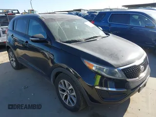 2014 Kia Sportage LX with VIN KNDPB3AC1E7656967, listed as a IAAI auction lot 41762343 with 139,040 mi miles and . Bid and sale history available at carsss.com. Image 1.