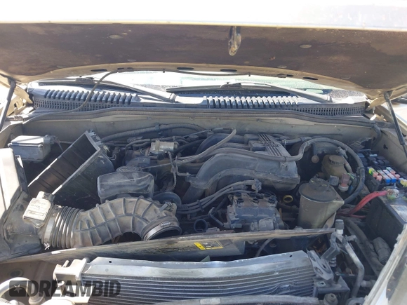 2002 Ford Explorer XLT with VIN 1FMZU63E62ZC23045, listed as a IAAI auction lot 42064526 with Not Provided miles and . Bid and sale history available at DreamBid. Image 10.