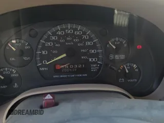 2000 Chevrolet Astro Cargo z VIN 1GCDM19W4YB196124, wystawiony jako IAAI lot #42398481 z przebiegiem 200 414 mil mil oraz . Historia ofert i sprzedaży dostępna na DreamBid. Obrazek 25.