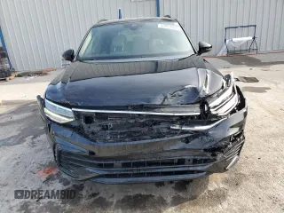 2022 Volkswagen Tiguan SE R-Line Black with VIN 3VVCB7AX9NM099855, listed as a Copart auction lot 53824465 with 31,617 mi miles and Salvage Title. Bid and sale history available at DreamBid. Image 5.