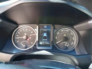 2021 Toyota Tacoma 4WD SR5 with VIN 3TMDZ5BN4MM117564, listed as a IAAI auction lot 41629220 with 77,063 mi miles. Bid and sale history available at carsss.com. Image 7.