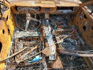 1965 Ford Mustang z VIN 5F08A751242, wystawiony jako Copart lot #52938995 z przebiegiem Nie podano mil oraz Szkody całkowita. Historia ofert i sprzedaży dostępna na DreamBid. Obrazek 8.