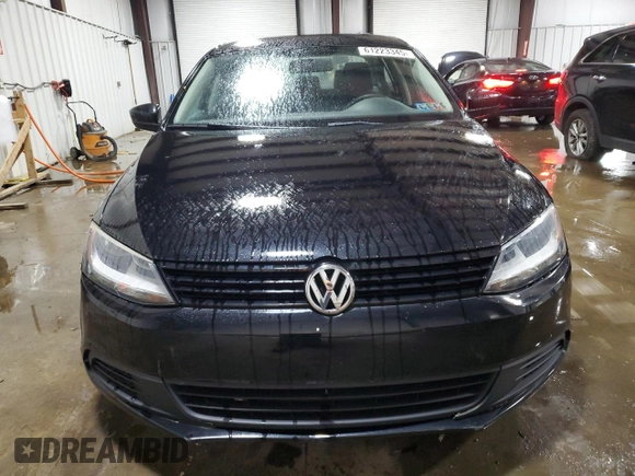 2013 Volkswagen Jetta S z VIN 3VW2K7AJ6DM228555, wystawiony jako Copart lot #61223345 z przebiegiem 62 526 mil mil oraz Szkoda całkowita • Salvage title. Historia ofert i sprzedaży dostępna na DreamBid. Obrazek 5.