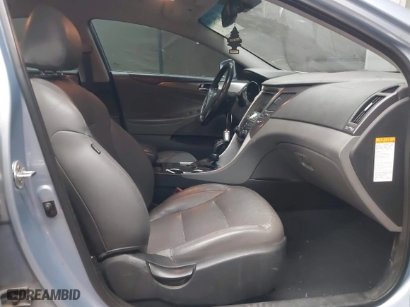 2013 Hyundai Sonata Hybrid Limited with VIN KMHEC4A48DA100753, listed as a IAAI auction lot 41993863 with 129,591 mi miles. Bid and sale history available at carsss.com. Image 5.