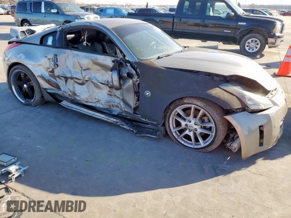 2007 Nissan 350Z Enthusiast z VIN JN1BZ34D47M504571, wystawiony jako Copart lot #45750695 z przebiegiem Nie podano mil oraz Czysty tytuł • Clean title. Historia ofert i sprzedaży dostępna na DreamBid. Obrazek 4.