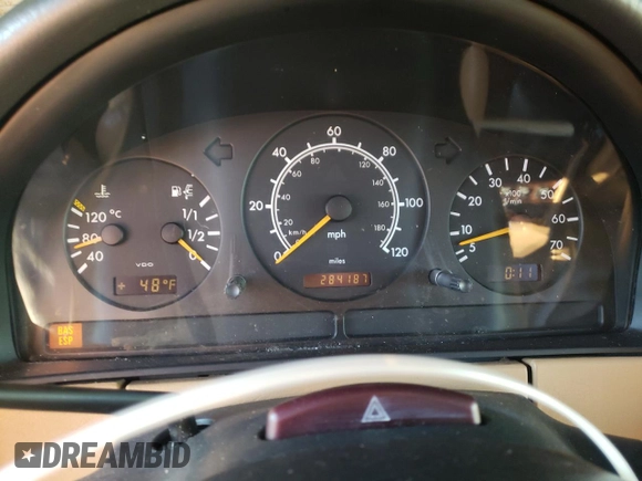1999 Mercedes-Benz M-Class with VIN 4JGAB54E0XA118194, listed as a Copart auction lot 75242784 with 284,187 mi miles and Salvage Title. Bid and sale history available at carsss.com. Image 9.