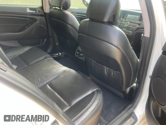 2014 Kia Cadenza Premium with VIN KNALN4D78E5152743, listed as a Copart auction lot 80067094 with 179,850 mi miles and Clean Title. Bid and sale history available at carsss.com. Image 6.