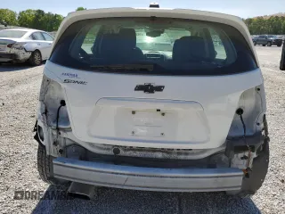 2020 Chevrolet Sonic LT z VIN 1G1JG6SB1L4123278, wystawiony jako Copart lot #52739725 z przebiegiem 58 567 mil mil oraz Szkody całkowita. Historia ofert i sprzedaży dostępna na DreamBid. Obrazek 6.