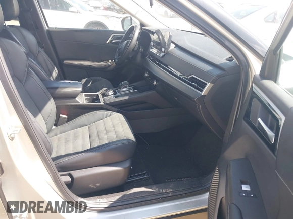 2022 Mitsubishi Outlander SE z VIN JA4J3UA82NZ021498, wystawiony jako IAAI lot #42015884 z przebiegiem 73 420 mil mil oraz . Historia ofert i sprzedaży dostępna na DreamBid. Obrazek 5.