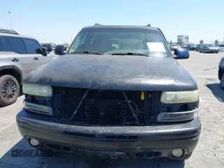 2001 Chevrolet Tahoe LT with VIN 1GNEK13T81R202598, listed as a IAAI auction lot 42007381 with 188,172 mi miles. Bid and sale history available at carsss.com. Image 12.
