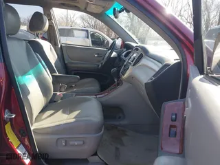 2006 Toyota Highlander w/3rd Row with VIN JTEEP21A160147842, listed as a IAAI auction lot 41692331 with 234,388 mi miles. Bid and sale history available at carsss.com. Image 5.