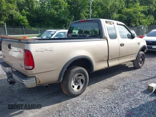 1999 Ford F-150 z VIN 1FTRX18W9XNB33354, wystawiony jako IAAI lot #42380827 z przebiegiem Nie podano mil oraz . Historia ofert i sprzedaży dostępna na DreamBid. Obrazek 4.