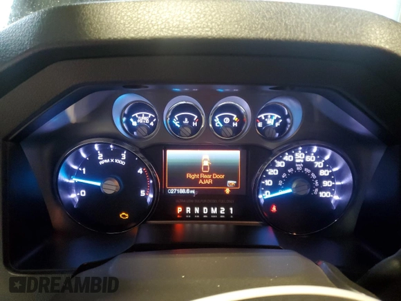 2013 Ford F-250 XL z VIN 1FT7W2BT8DEB61012, wystawiony jako Copart lot #56889875 z przebiegiem 27 188 mil mil oraz Szkoda całkowita • Salvage title. Historia ofert i sprzedaży dostępna na DreamBid. Obrazek 9.