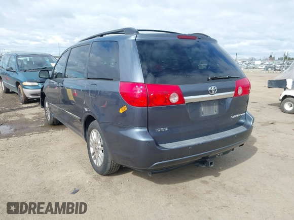 2008 Toyota Sienna XLE with VIN 5TDZK22C88S165100, listed as a IAAI auction lot 41744260 with 0 mi miles. Bid and sale history available at carsss.com. Image 3.