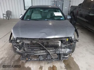 2017 Hyundai Sonata Hybrid SE with VIN KMHE24L14HA048579, listed as a IAAI auction lot 41018016 with 92,342 mi miles. Bid and sale history available at carsss.com. Image 12.