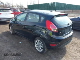 2019 Ford Fiesta SE with VIN 3FADP4EJ0KM136804, listed as a IAAI auction lot 41657106 with 999,999 mi miles. Bid and sale history available at carsss.com. Image 3.