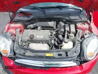 2013 MINI Hardtop with VIN WMWSU3C53DT681729, listed as a IAAI auction lot 42196391 with 128,197 mi miles and . Bid and sale history available at DreamBid. Image 10.