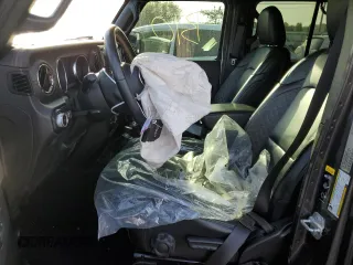 2021 Jeep Wrangler Unlimited Sahara Altitude with VIN 1C4HJXEN4MW514708, listed as a Copart auction lot 53939635 with 60,161 mi miles and Salvage title. Bid and sale history available at DreamBid. Image 7.